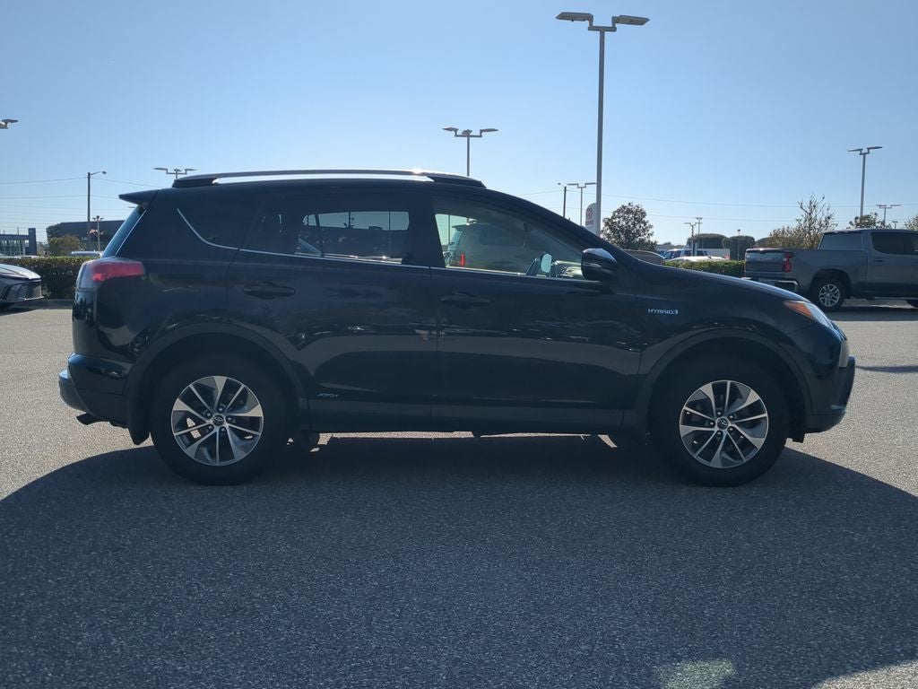 2016 Toyota RAV4 HYBRID XLE