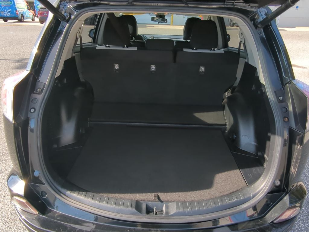 2016 Toyota RAV4 HYBRID XLE