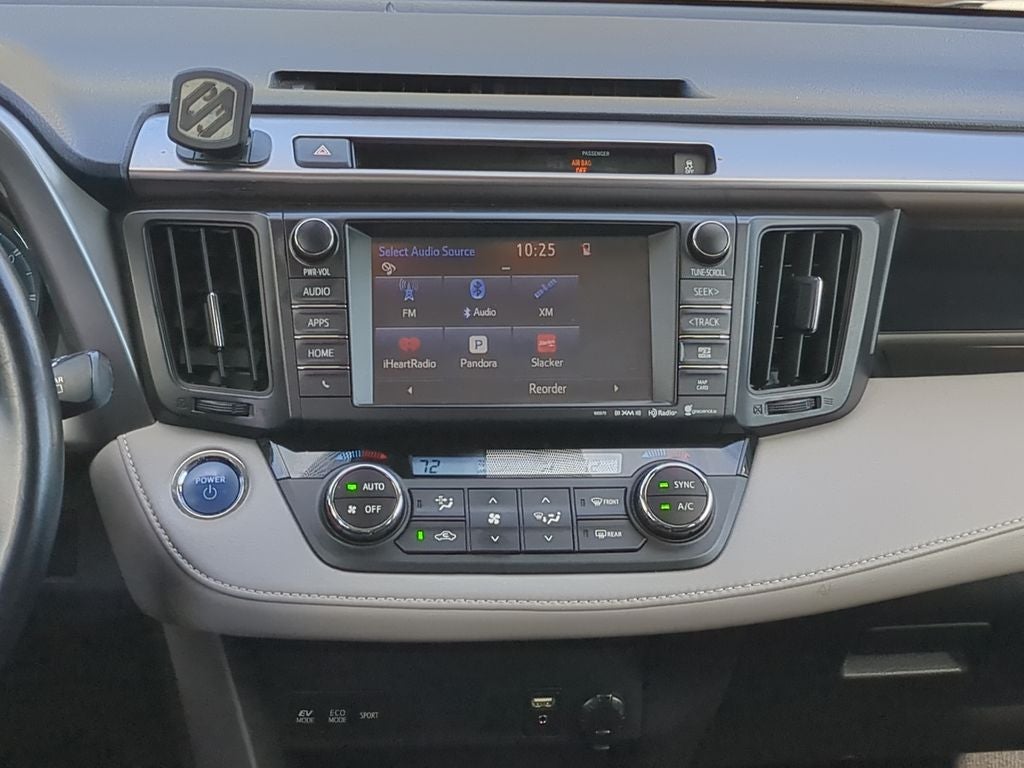 2016 Toyota RAV4 HYBRID XLE