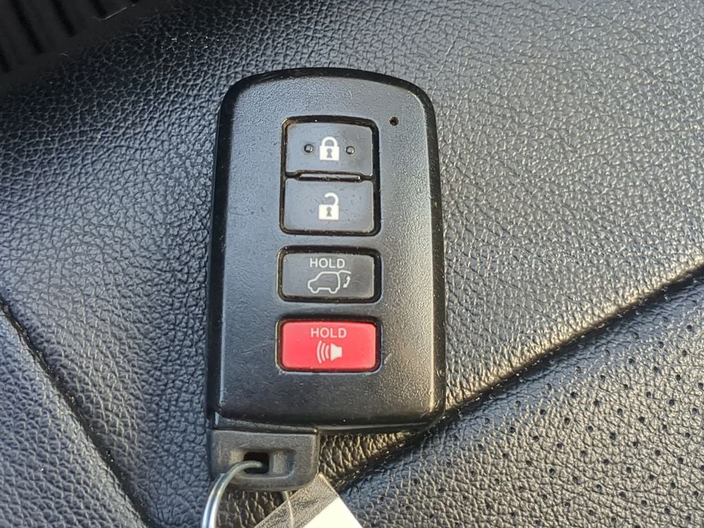 2016 Toyota RAV4 HYBRID XLE