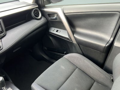 2017 Toyota RAV4 Hybrid XLE