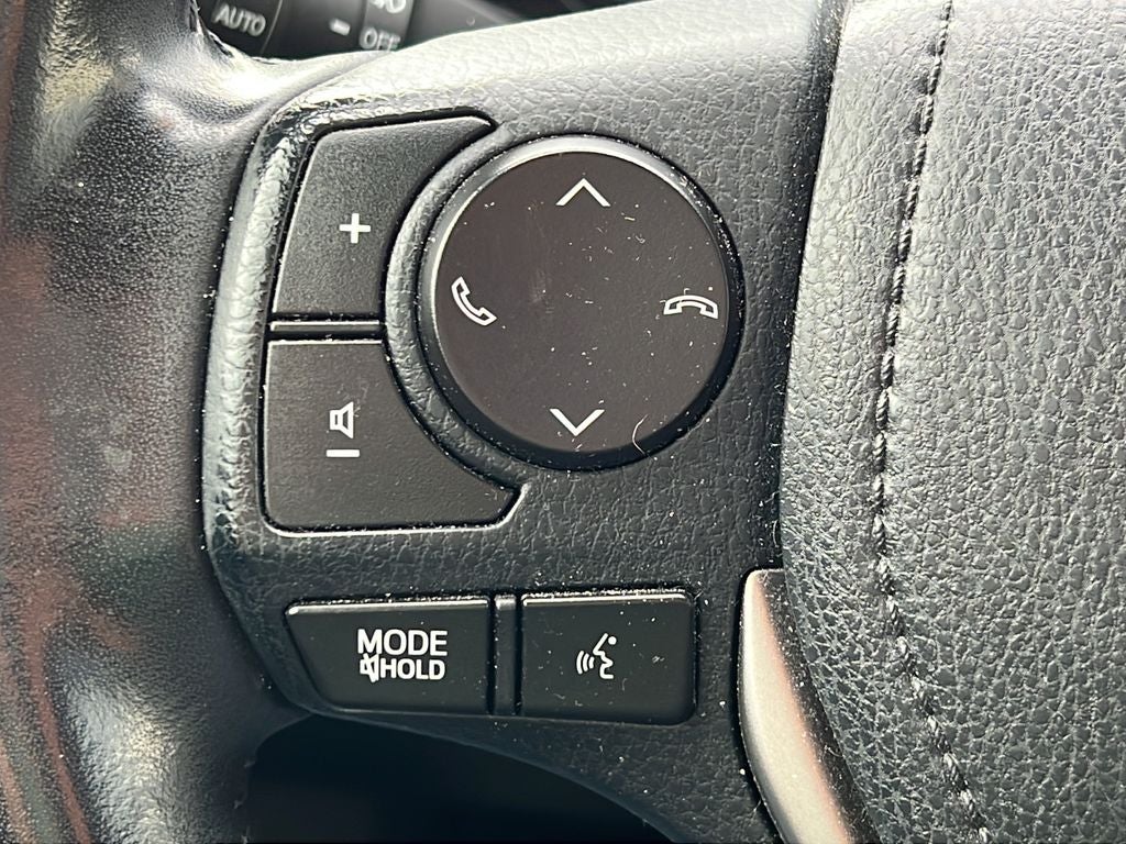 2017 Toyota RAV4 Hybrid XLE
