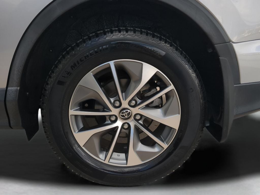 2018 Toyota RAV4 HYBRID XLE