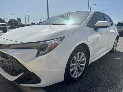 2025 Toyota Corolla Hatchback SE