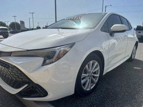 2025 Toyota Corolla Hatchback SE