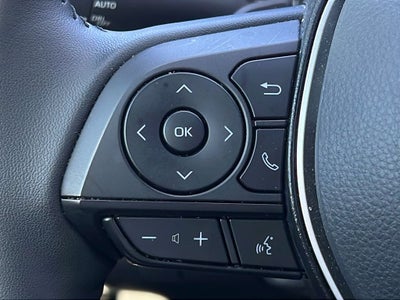 2025 Toyota Corolla Hatchback SE