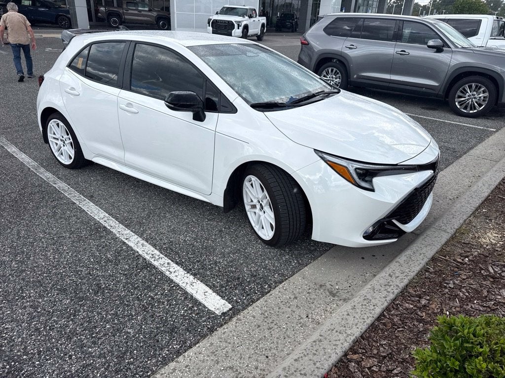 2026 Toyota Corolla Hatchback SE