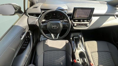 2025 Toyota Corolla Hatchback SE