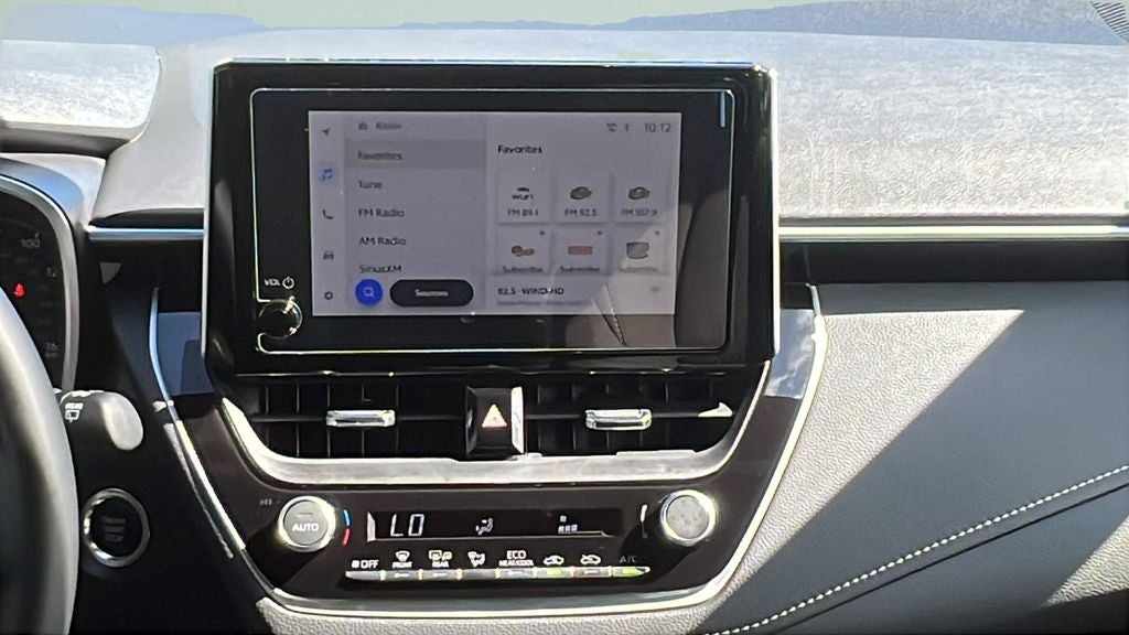 2025 Toyota Corolla Hatchback SE