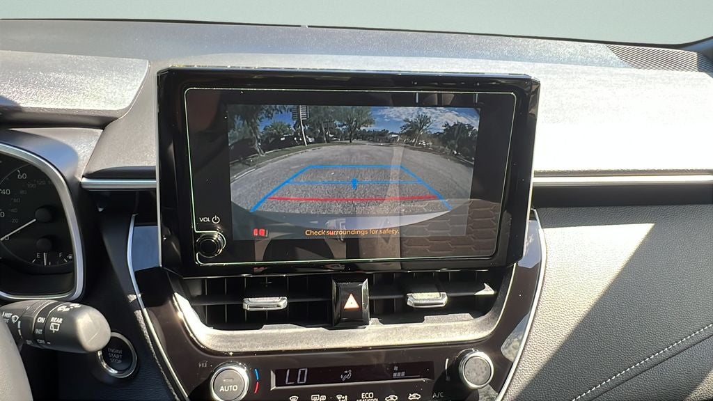 2025 Toyota Corolla Hatchback SE