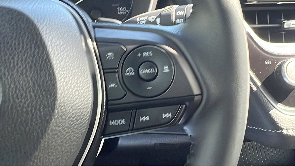 2025 Toyota Corolla Hatchback SE