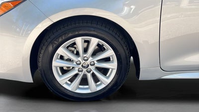 2025 Toyota Corolla Hatchback SE
