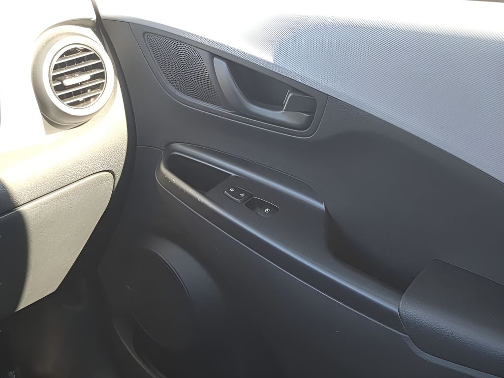 2020 Hyundai Kona SEL Plus