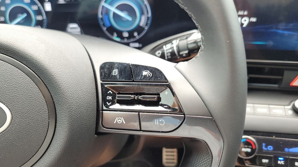 2025 Hyundai Elantra Hybrid SEL Sport