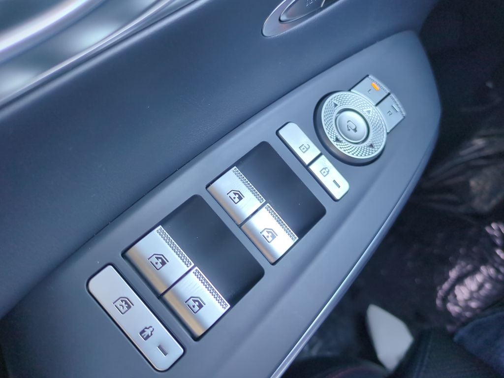 2022 Genesis GV70 2.5T