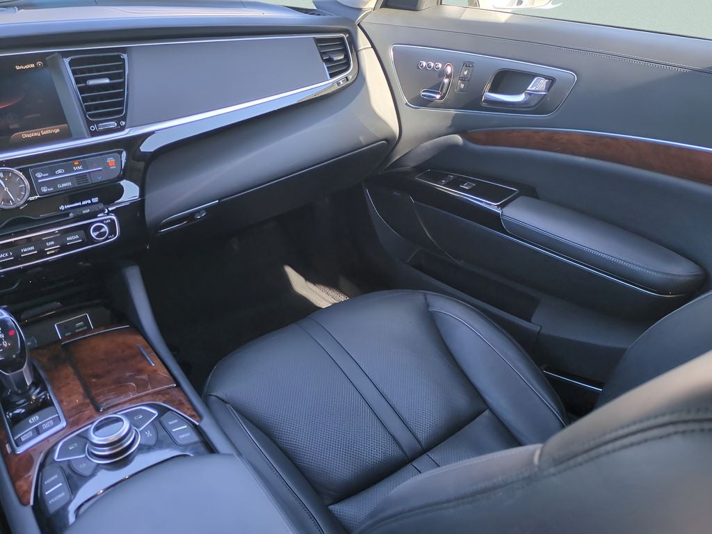 2015 Kia K900 Luxury
