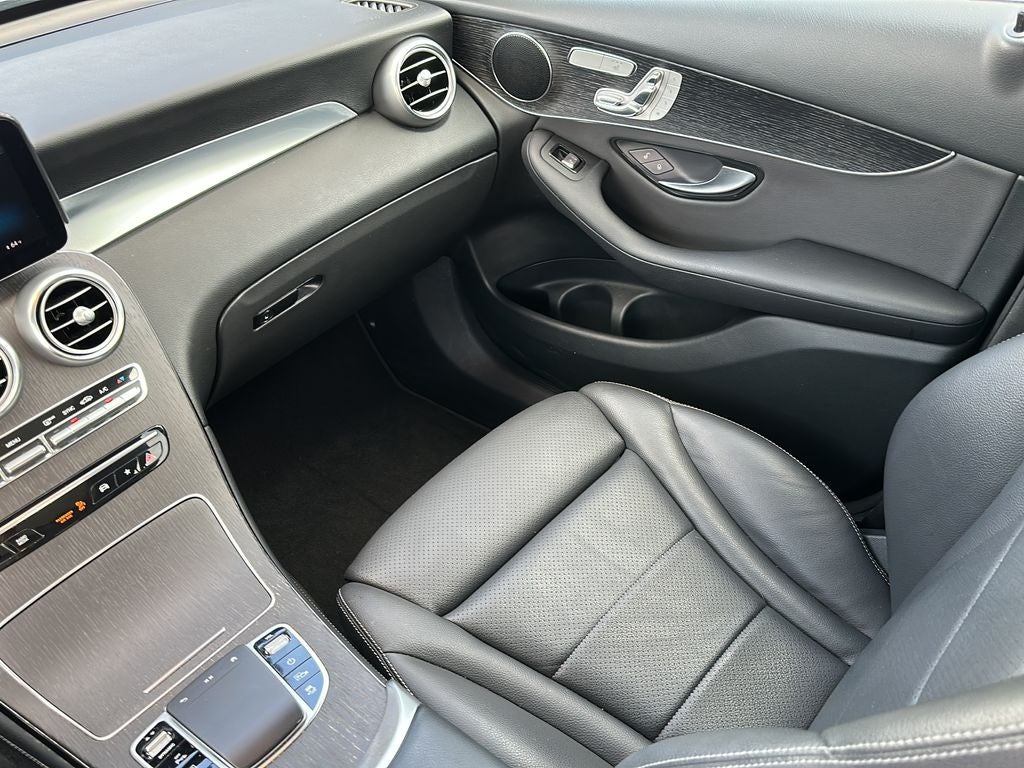 2021 Mercedes-Benz GLC-Class GLC 300