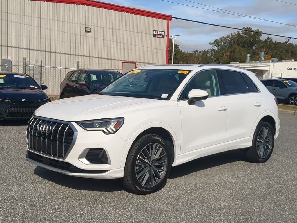 2021 Audi Q3 Premium quattro