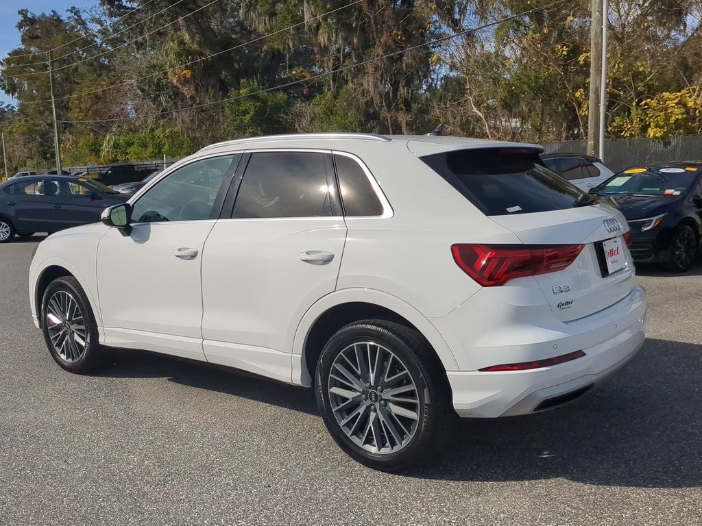 2021 Audi Q3 Premium quattro