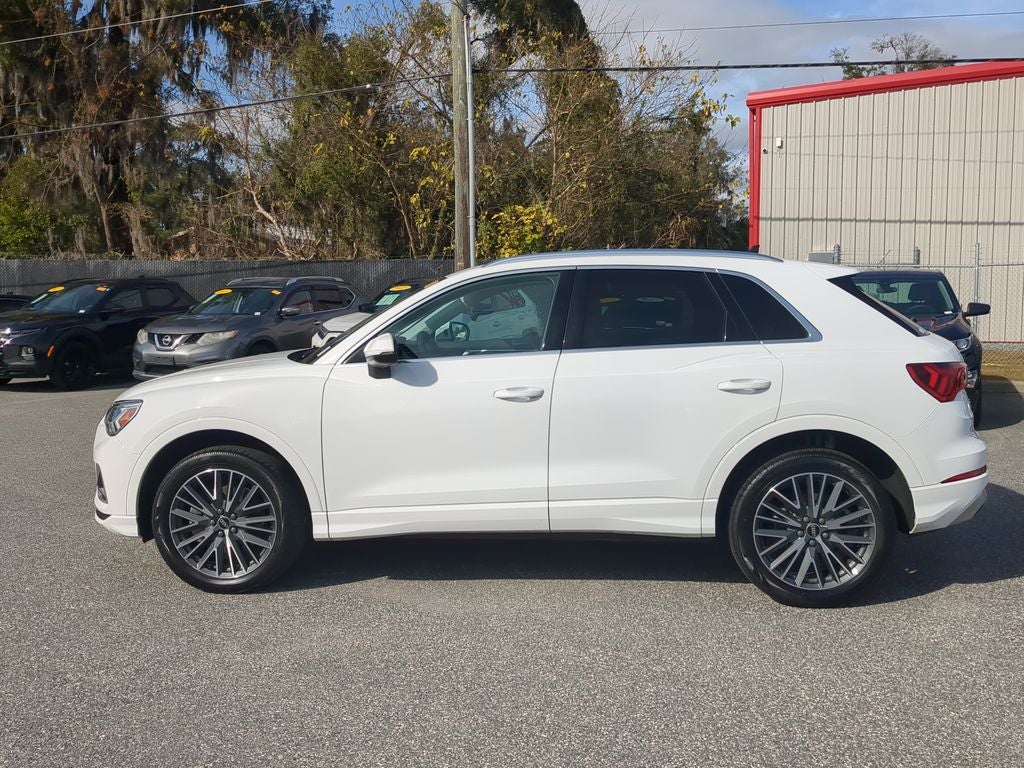 2021 Audi Q3 Premium quattro