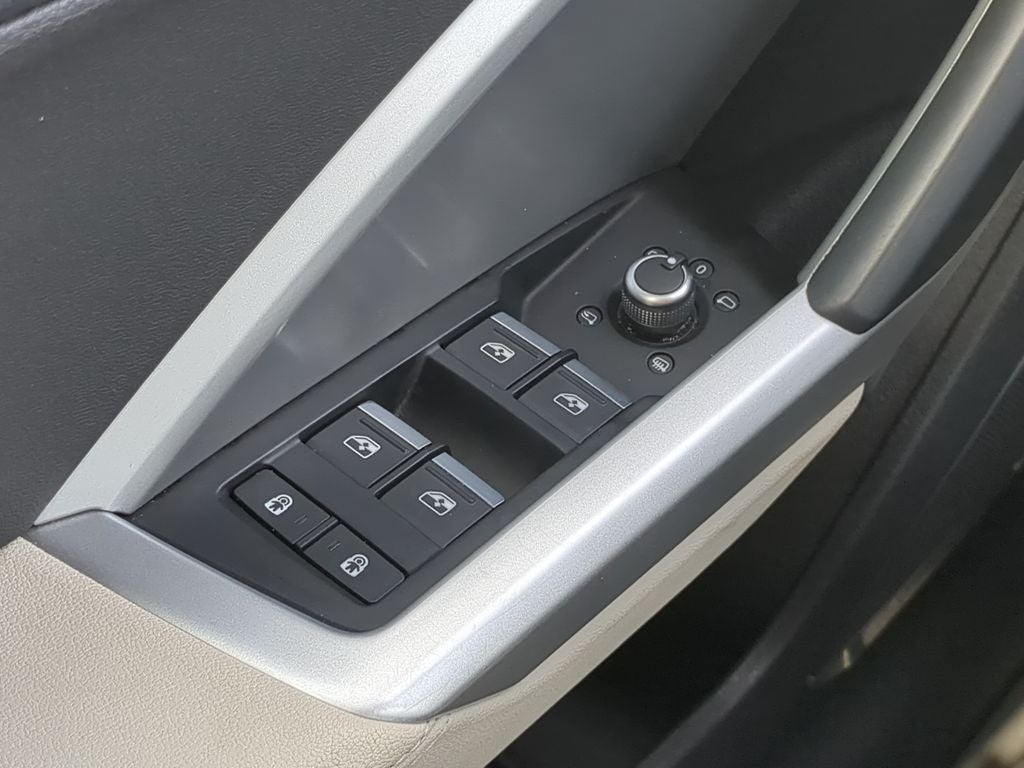 2021 Audi Q3 Premium quattro