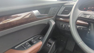2020 Audi Q5 e 55 Prestige quattro