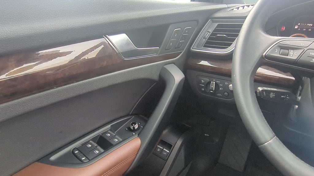 2020 Audi Q5 e 55 Prestige quattro