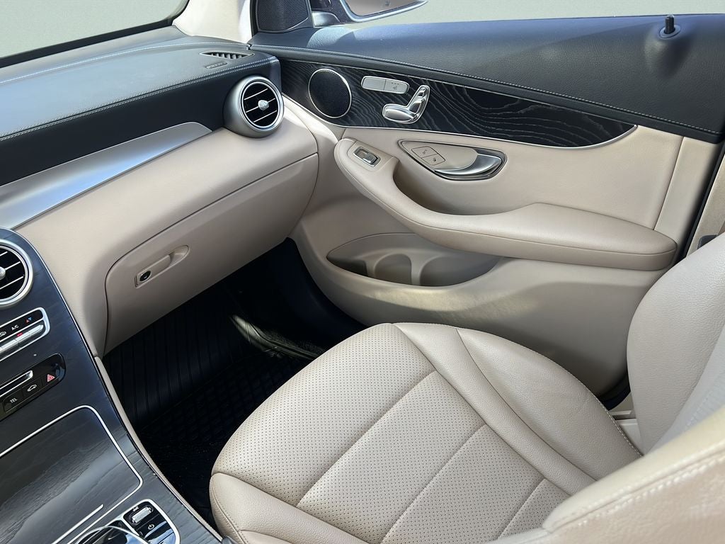 2016 Mercedes-Benz GLC-Class GLC 300