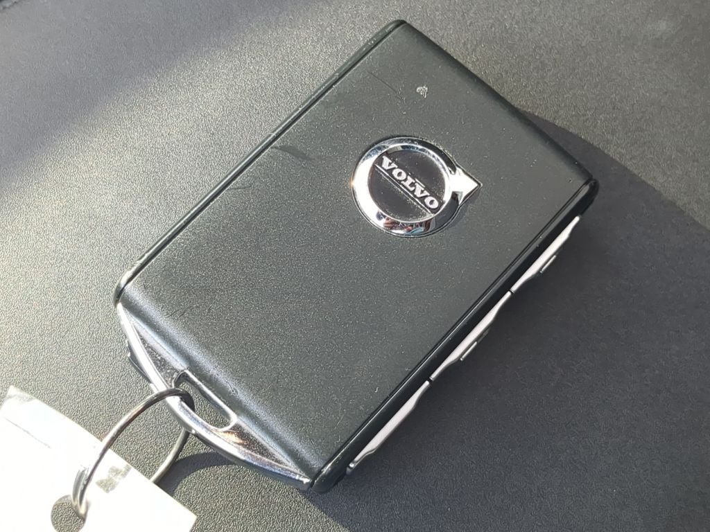 2023 Volvo C40 Twin Core