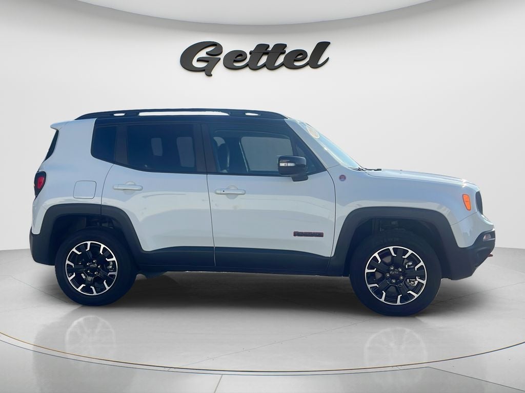 2023 Jeep Renegade Trailhawk