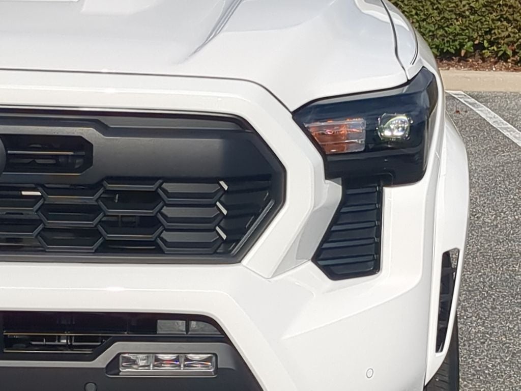 2026 Toyota Tacoma i-FORCE MAX Tacoma TRD Sport