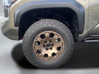 2026 Toyota Tacoma i-FORCE MAX Tacoma Trailhunter