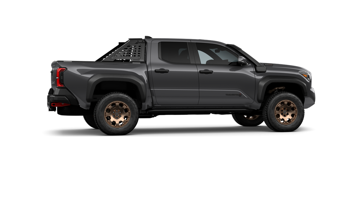 2026 Toyota Tacoma i-FORCE MAX Tacoma Trailhunter