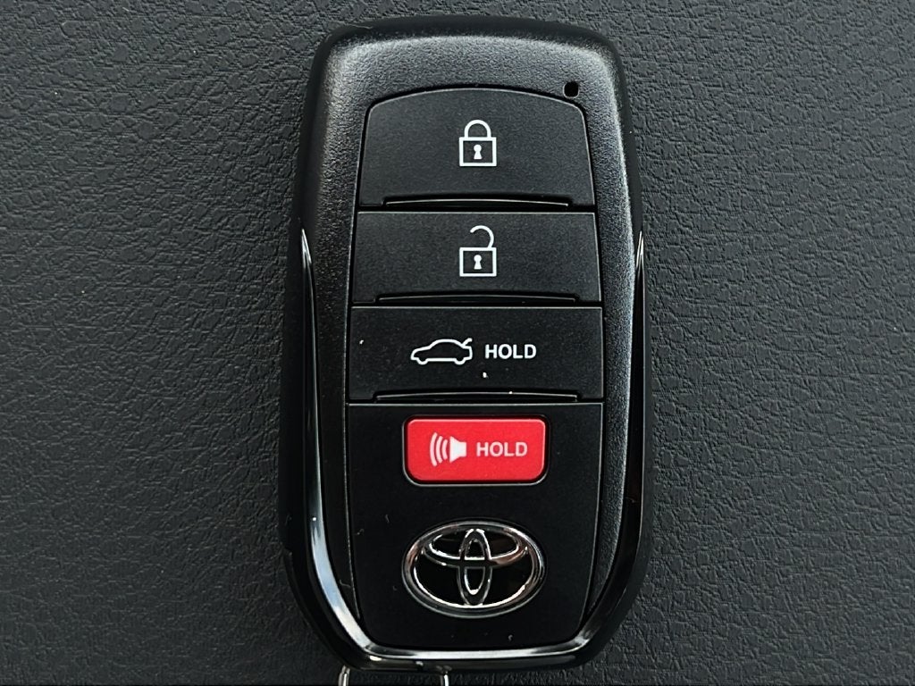 2026 Toyota Camry SE AWD
