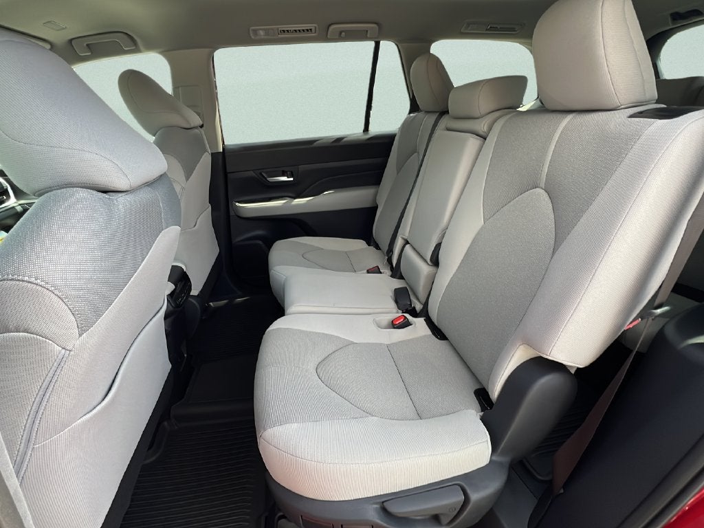 2026 Toyota Grand Highlander LE