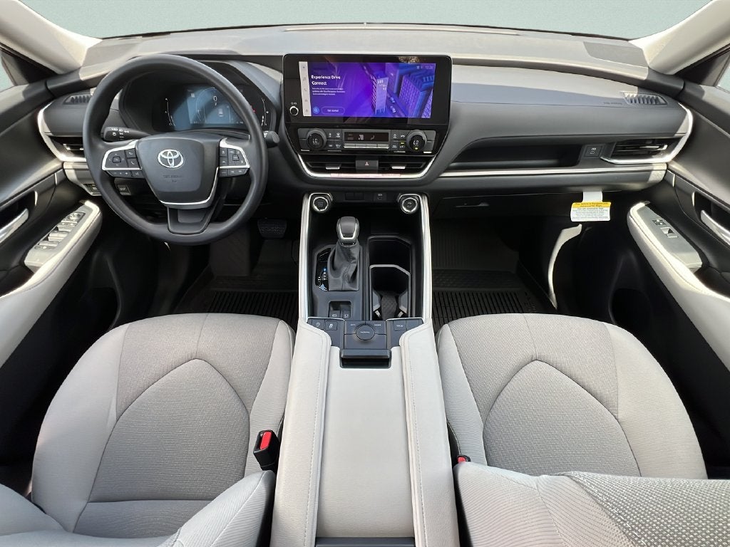 2026 Toyota Grand Highlander LE