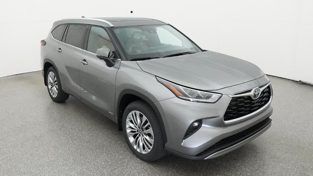 2026 Toyota Highlander Hybrid Platinum