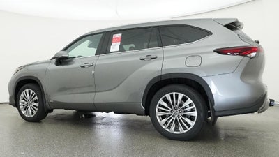 2026 Toyota Highlander Hybrid Platinum