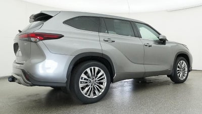 2026 Toyota Highlander Hybrid Platinum