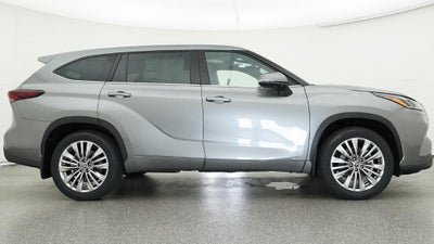 2026 Toyota Highlander Hybrid Platinum