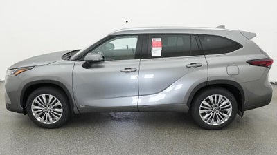 2026 Toyota Highlander Hybrid Platinum