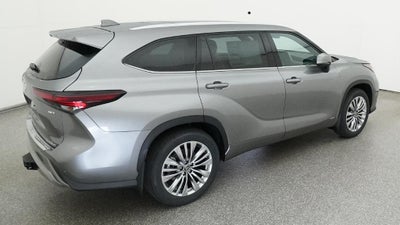 2026 Toyota Highlander Hybrid Platinum