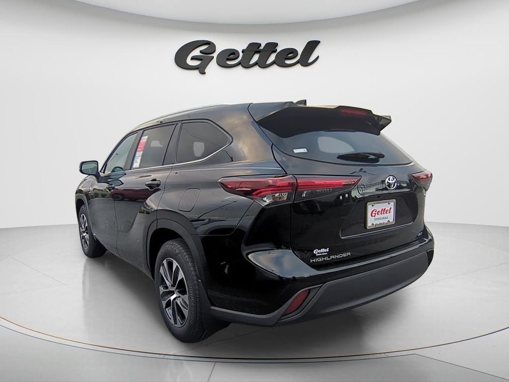 2026 Toyota Highlander Hybrid XLE