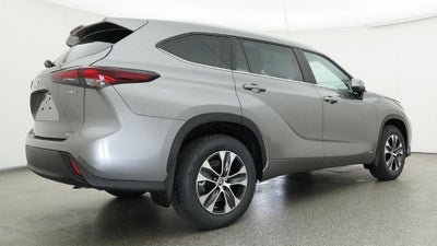 2026 Toyota Highlander Hybrid XLE