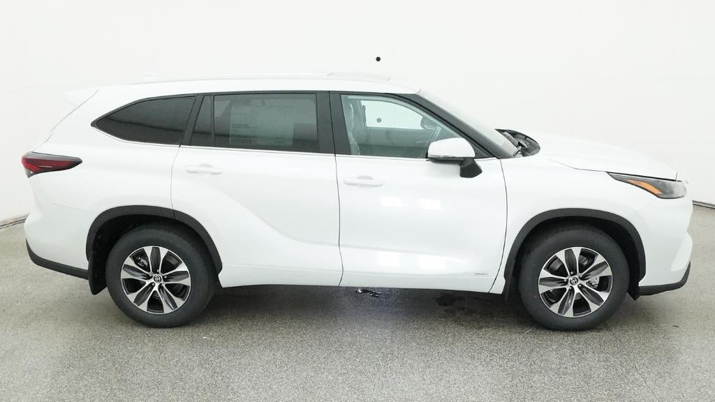 2026 Toyota Highlander Hybrid XLE