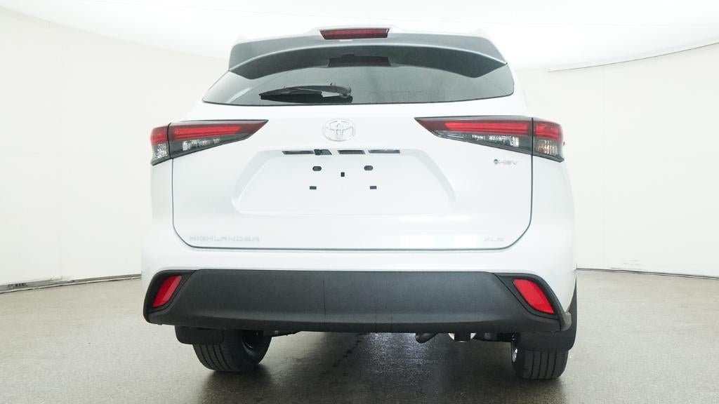 2026 Toyota Highlander Hybrid XLE