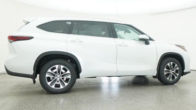 2026 Toyota Highlander Hybrid XLE