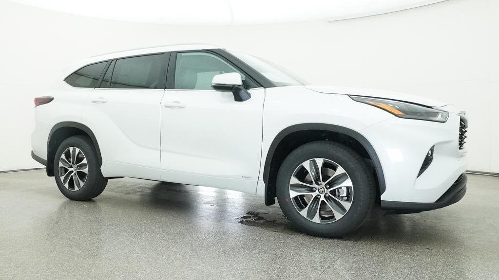 2026 Toyota Highlander Hybrid XLE