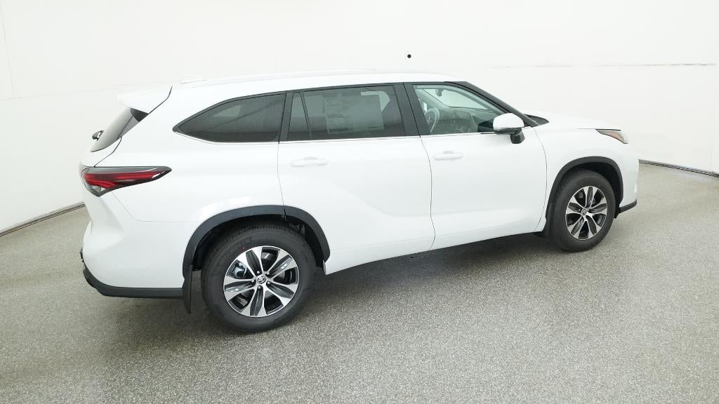 2026 Toyota Highlander XLE