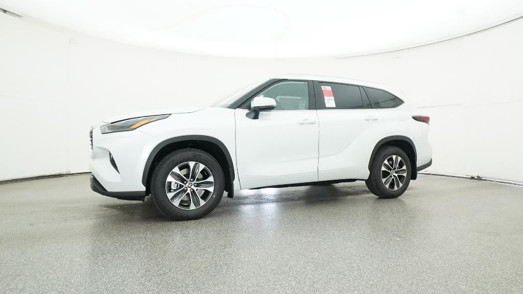 2026 Toyota Highlander XLE